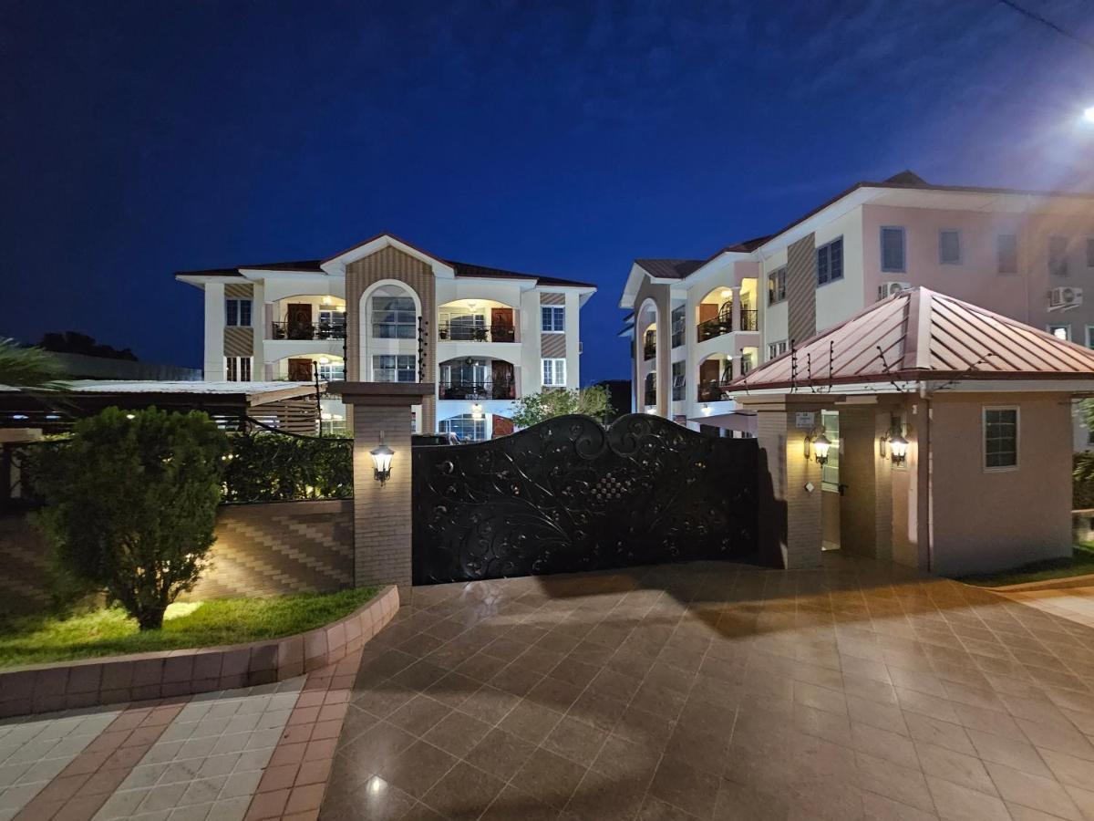 Ibranad Apartments Аккра Екстер'єр фото