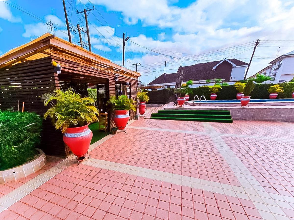 Ibranad Apartments Аккра Екстер'єр фото