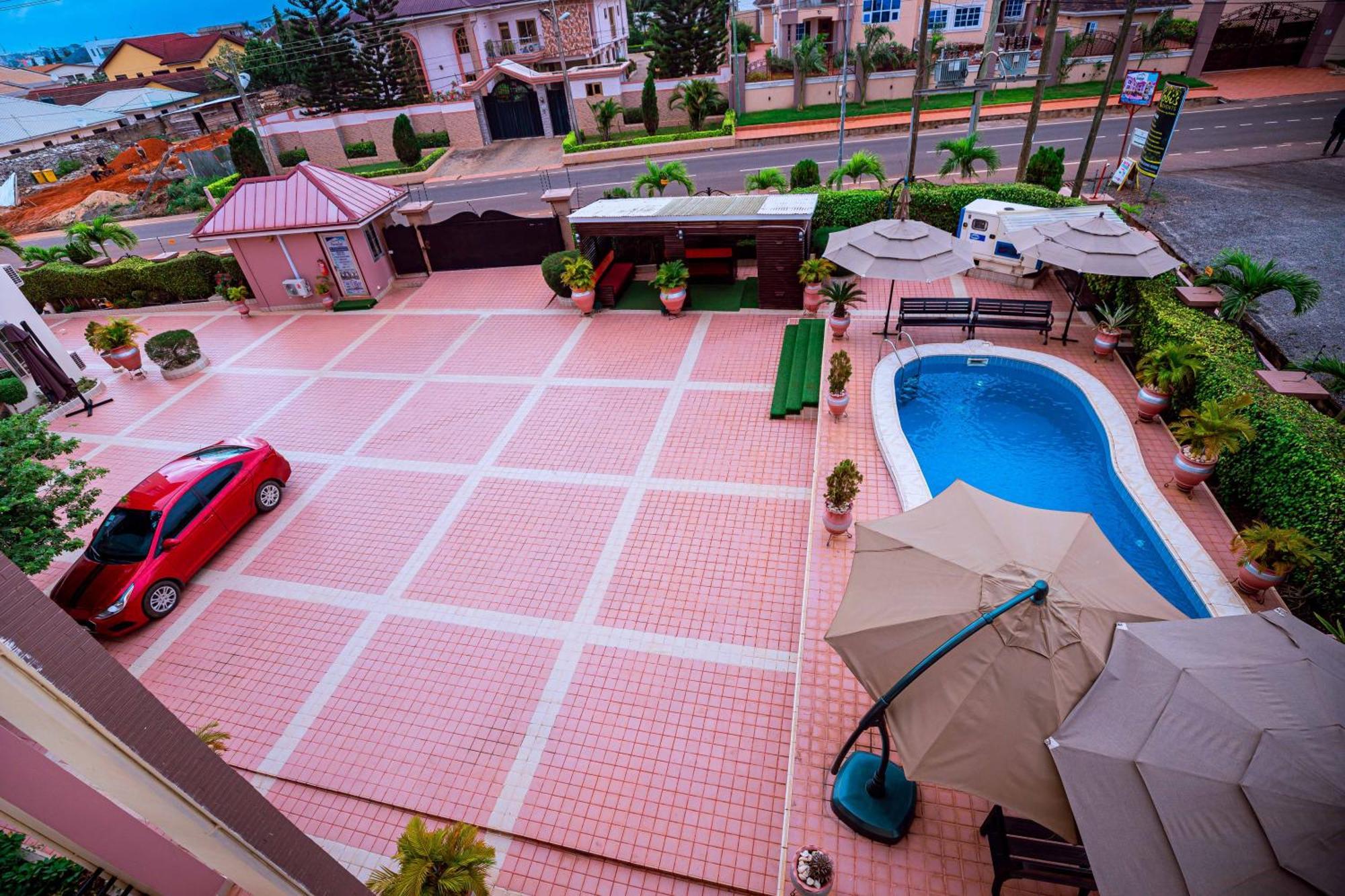 Ibranad Apartments Аккра Екстер'єр фото